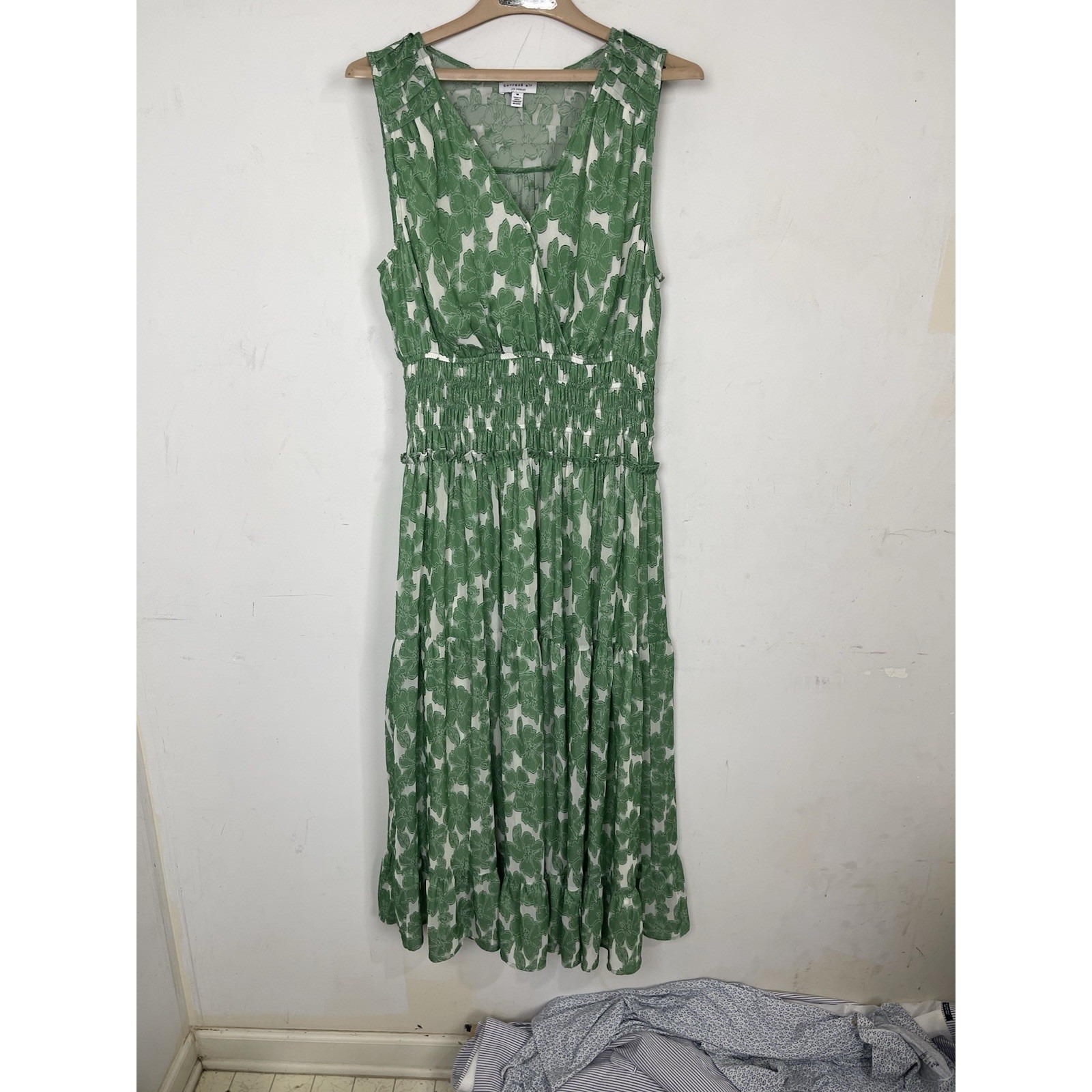 Current Air Women Dress Medium Green Floral Tiered Smocked Wedding Long Layering